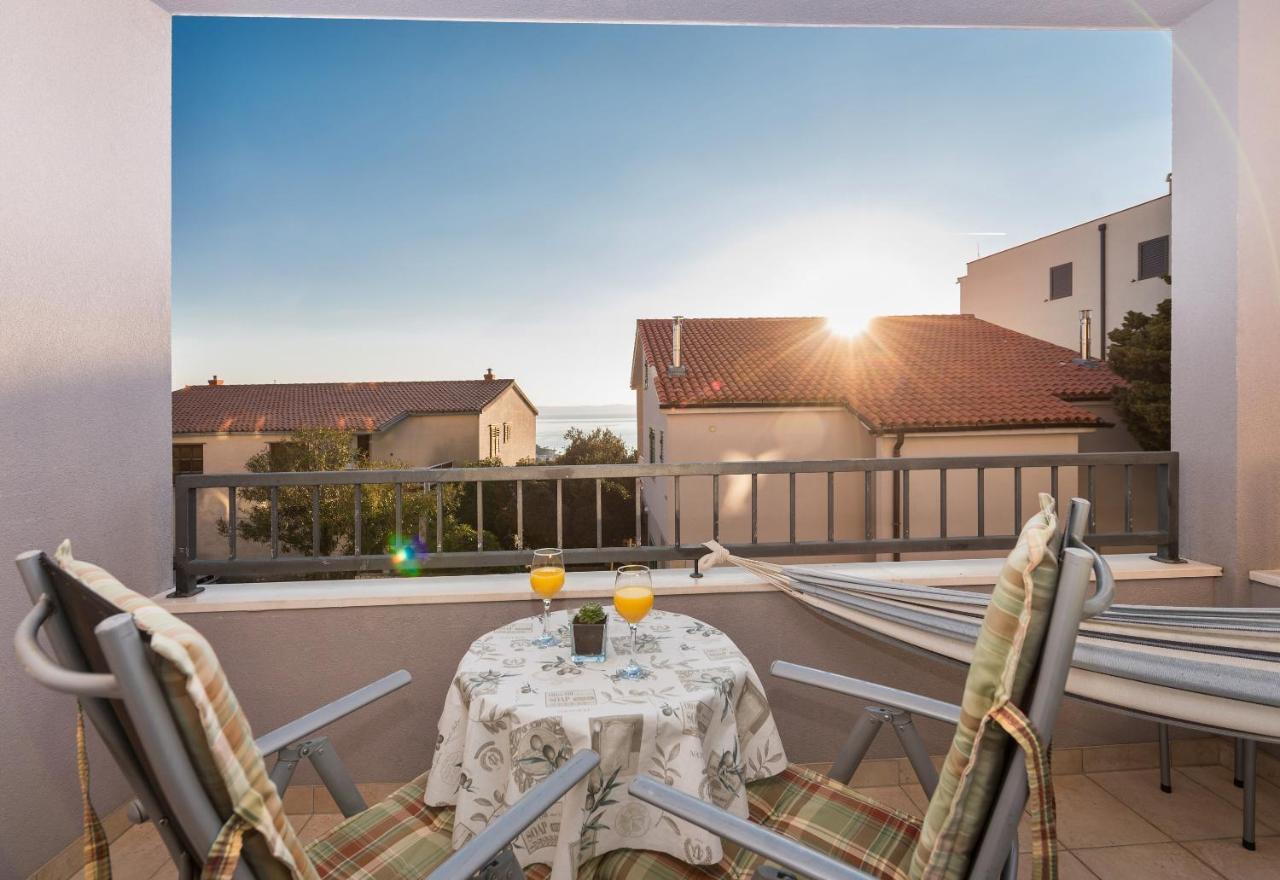 Neno Lägenhet Makarska Exteriör bild