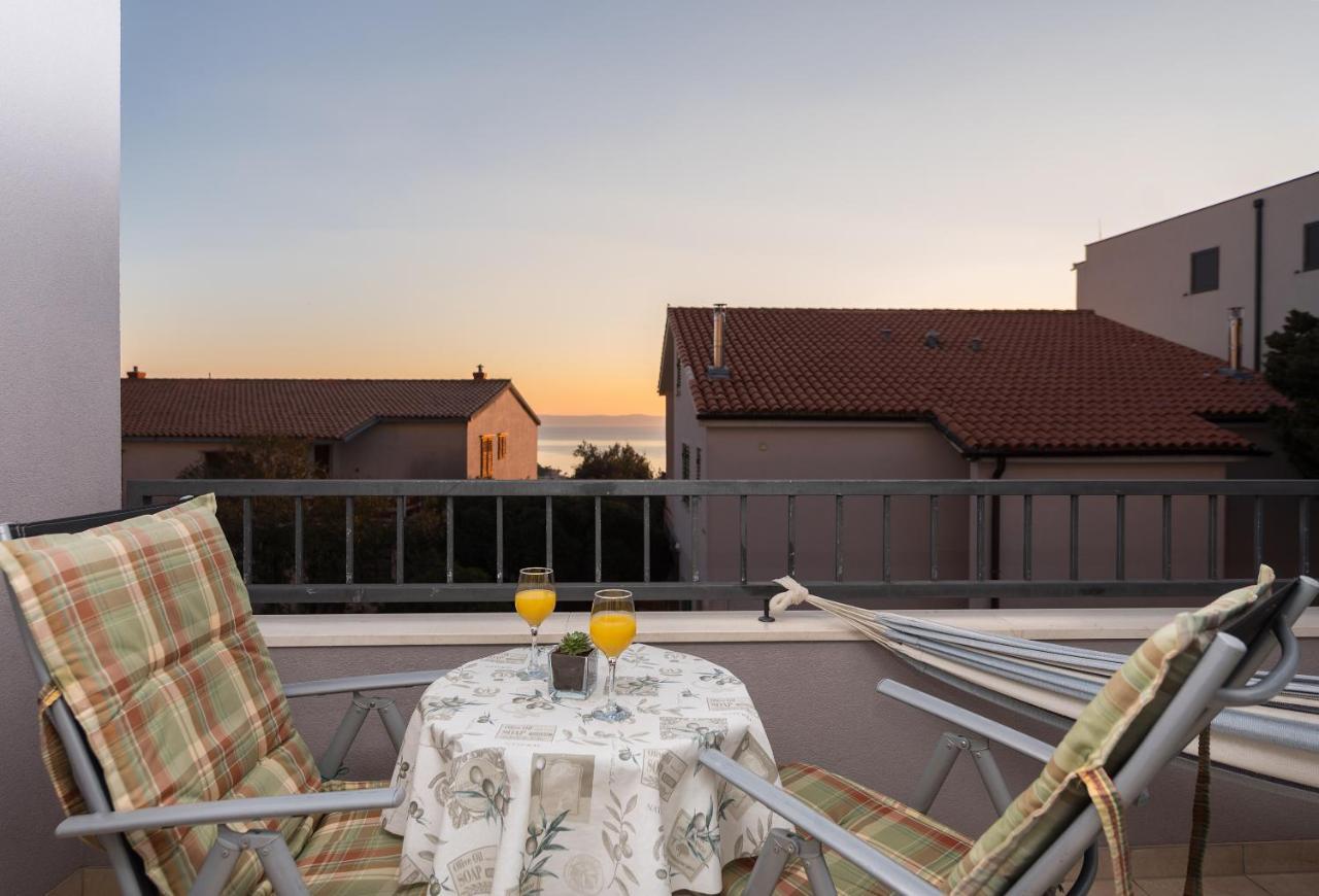 Neno Lägenhet Makarska Exteriör bild